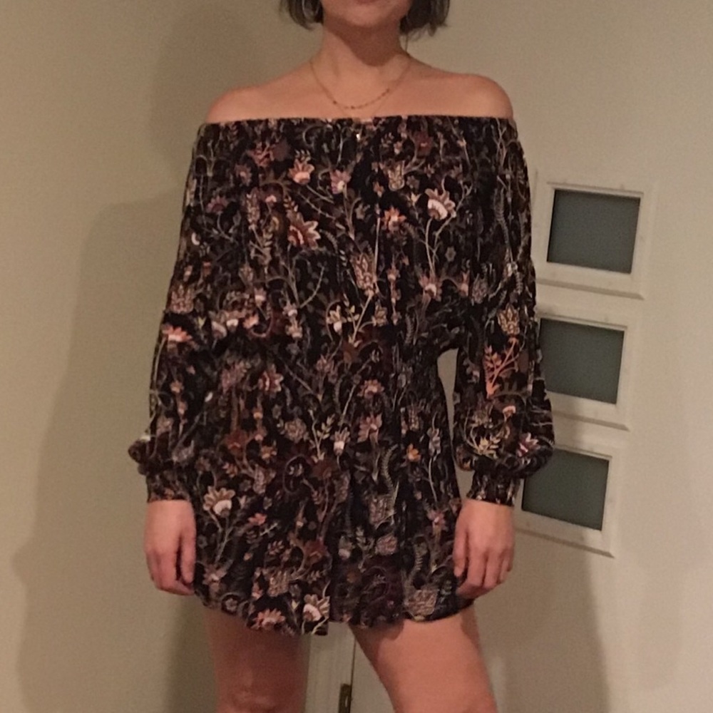 Free People long sleeved romper M